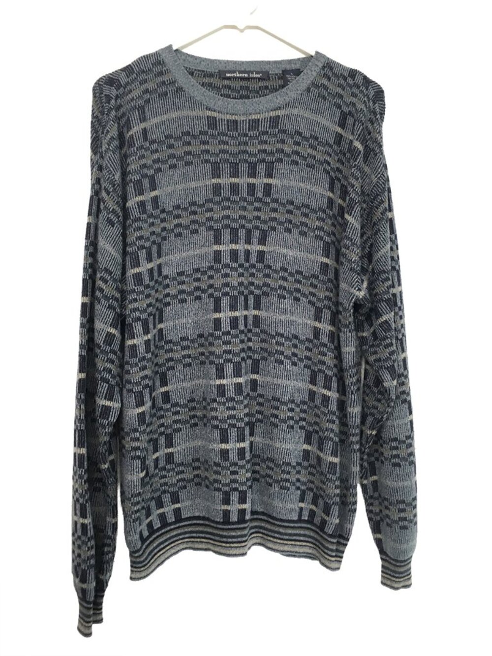 Northern Isles Men's Blue Pattern Sweater Size Large